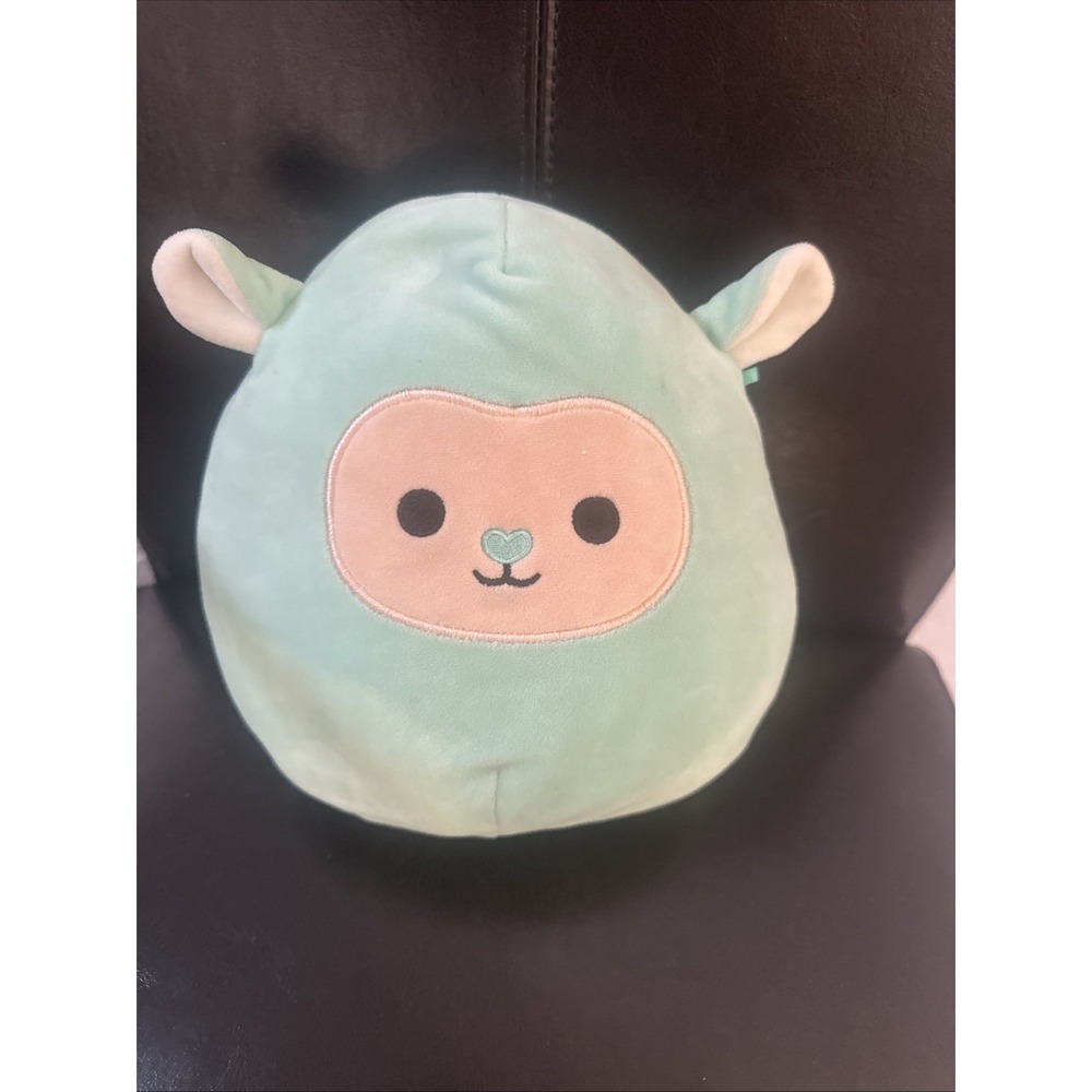 Squishmallow‎